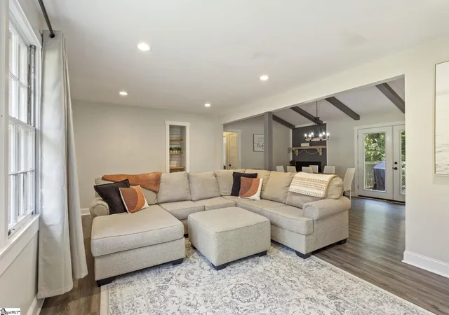 5th image of 6 N Oak Forest Dr, Greenville, SC 29617 | MLS# 1564917