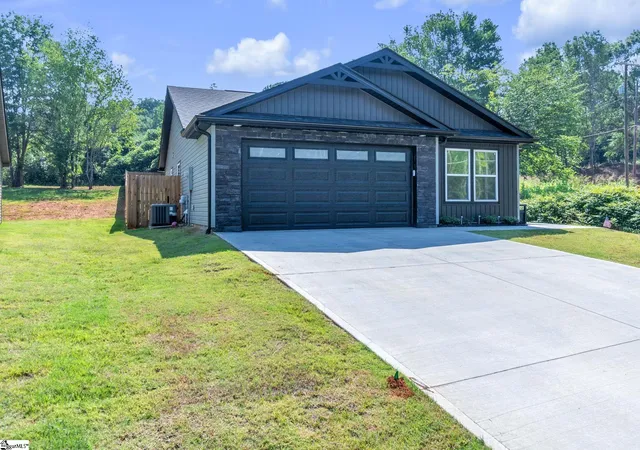 Homes for sale in Chesnee, SC | 273 Lexington St, Chesnee, SC 29323 | MLS# 1596659