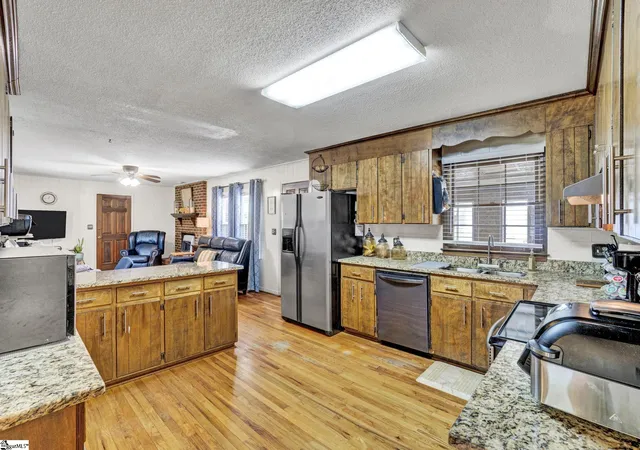 Photo 4 of Single family home for sale at 1154 Sandy Spring Rd, Laurens, SC 29360 | MLS# 1599227 | Listing updated on 2026-08-29