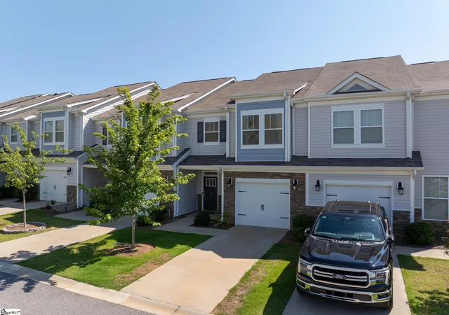 Photo 4 of Townhouse for sale at 331 Sudduth Farms Dr, Greer, SC 29650 | MLS# 1597823 | Listing updated on 2026-07-20