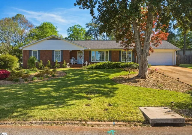 Photo 1 of Single family home for sale at 100 Overton Ave, Greenville, SC 29617 | MLS# 1581700 | Listing updated on 2026-09-11