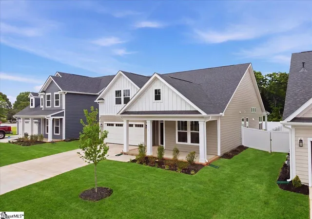 3rd image of 7 Pelham Crossing Dr, Greenville, SC 29615 | MLS# 1595897