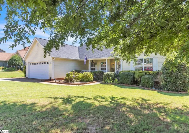 Photo 2 of Sale Pending at 264 Watercourse Wy, Greer, SC 29651 | MLS# 1601955 | Listing updated on 2026-09-07