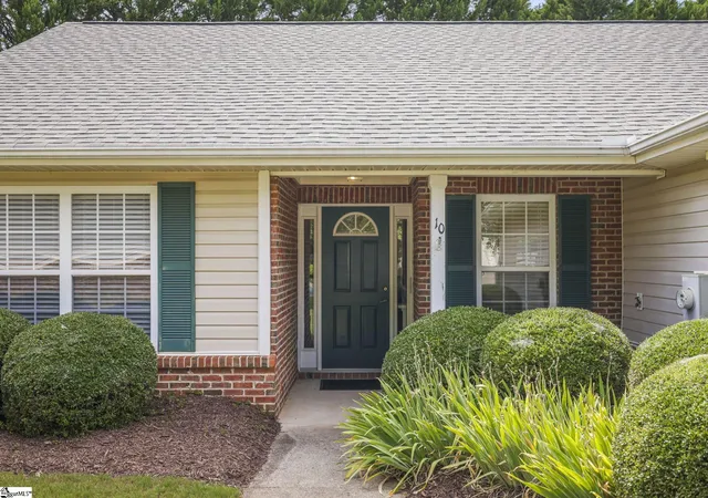 Photo 2 of Sale Pending at 10 River Birch Wy, Greer, SC 29650 | MLS# 1598398 | Listing updated on 2026-08-08