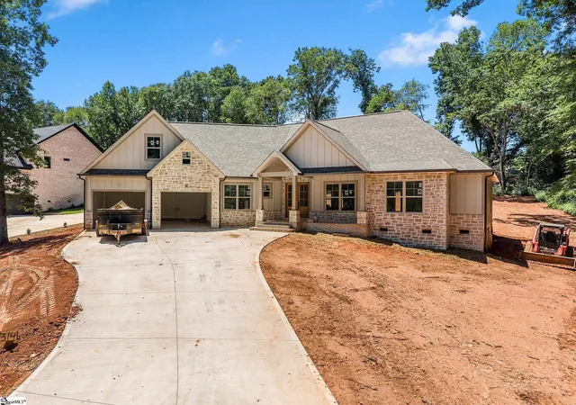 Photo 1 of Single family home for sale at 314 Bouldercrest Ct, Spartanburg, SC 29301 | MLS# 1600413 | Listing updated on 2026-08-11