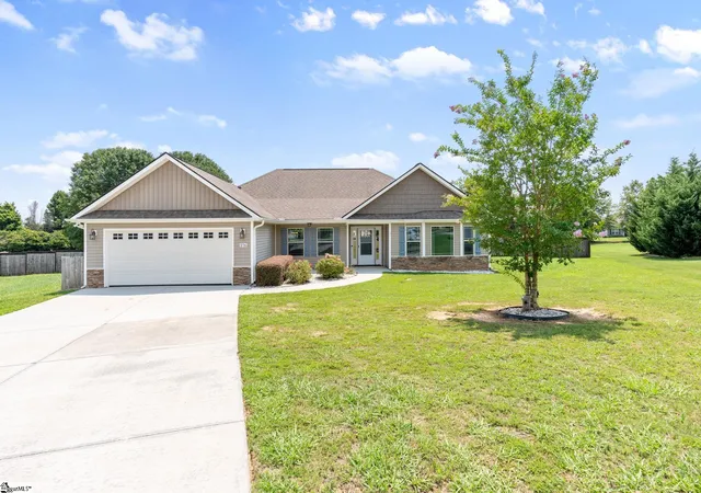 Photo 1 of Single family home for sale at 276 Gala Ln, Inman, SC 29349 | MLS# 1599397 | Listing updated on 2026-09-18