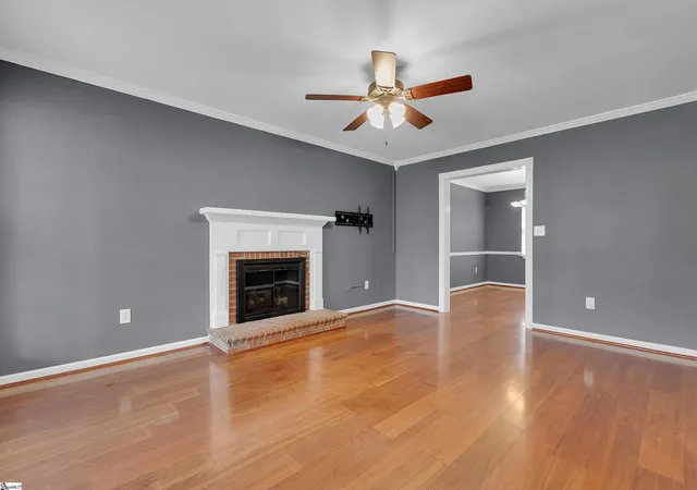Photo 3 of Single family home for sale at 420 Riverside Chase Cir, Greer, SC 29650 | MLS# 1597888 | Listing updated on 2026-07-27