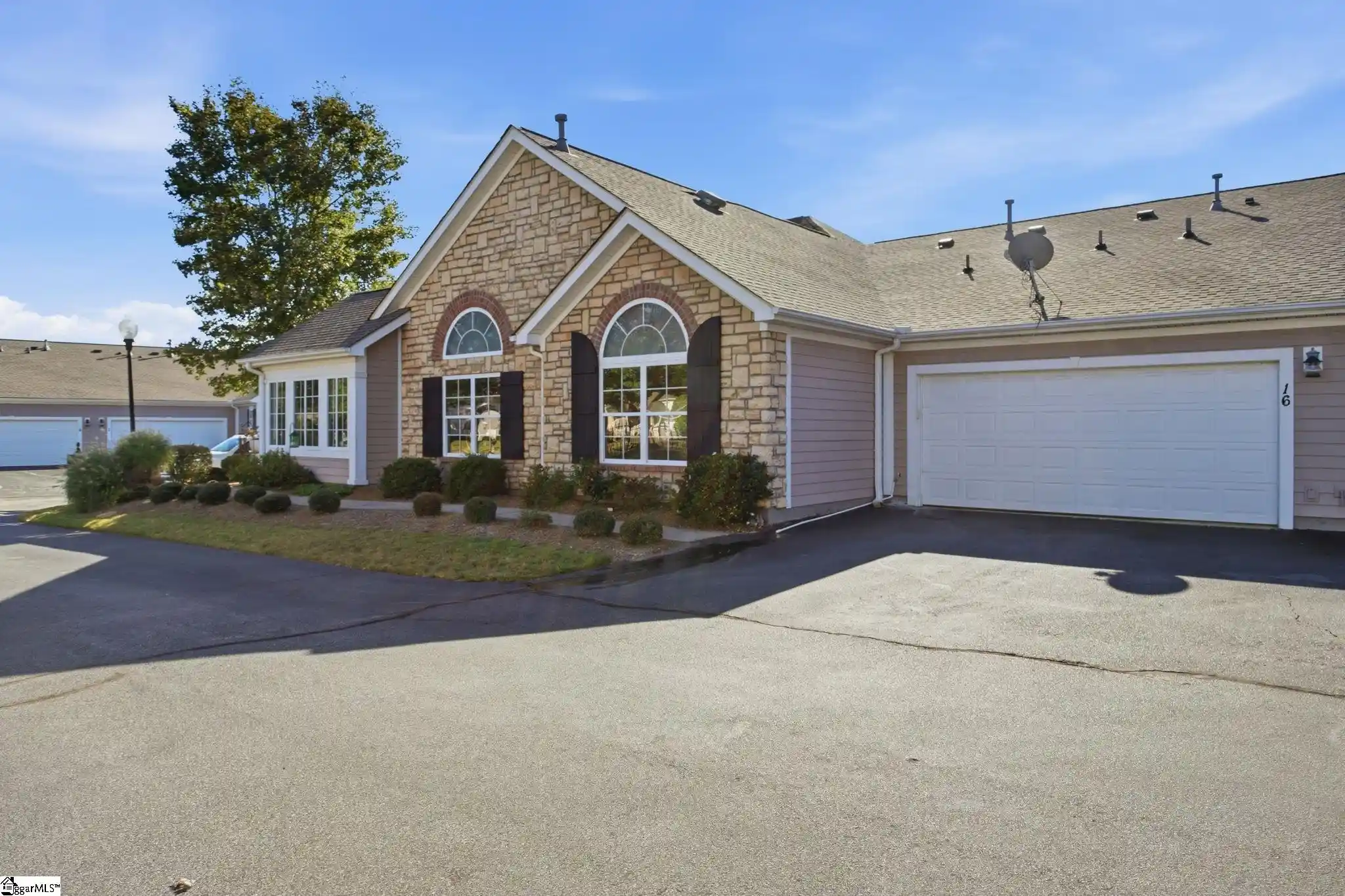 Photo 1 of Condo for sale at 16 Fudora Cir, Simpsonville, SC 29681 | MLS# 1606907 | Listing updated on 2026-10-19