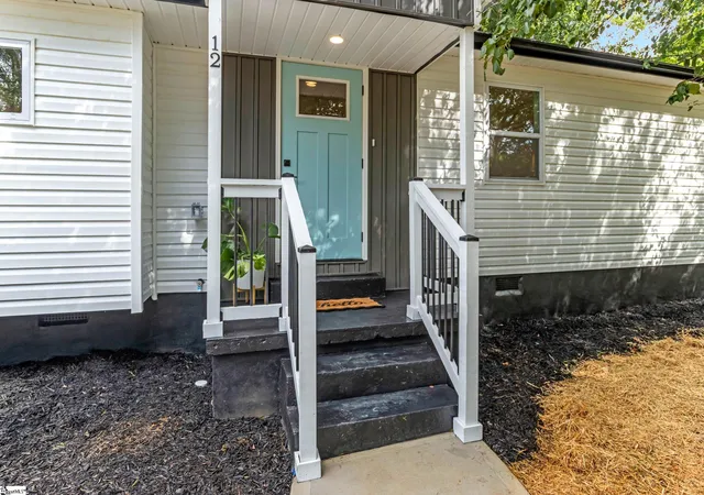 Photo 2 of Single family home for sale at 12 E Decatur St, Greenville, SC 29617 | MLS# 1599736 | Listing updated on 2026-09-18