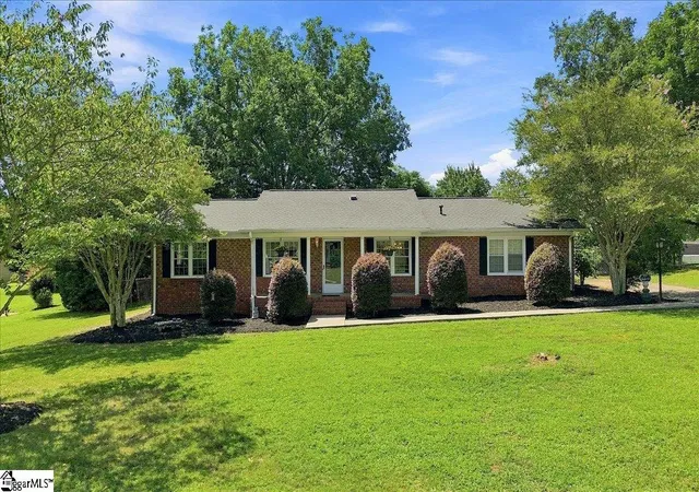 Photo 1 of Single family home for sale at 109 Griffin Cir, Liberty, SC 29657 | MLS# 1601339 | Listing updated on 2026-09-23
