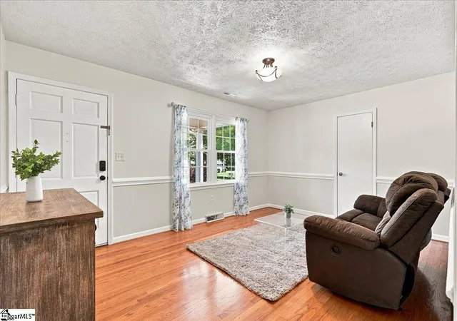 Photo 3 of Single family home for sale at 109 Griffin Cir, Liberty, SC 29657 | MLS# 1601339 | Listing updated on 2026-09-23