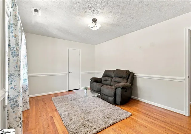 Photo 4 of Single family home for sale at 109 Griffin Cir, Liberty, SC 29657 | MLS# 1601339 | Listing updated on 2026-09-23