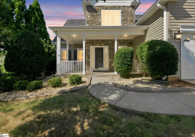 Photo 3 of Sale Pending at 148 St Johns St, Simpsonville, SC 29680 | MLS# 1602187 | Listing updated on 2026-09-14