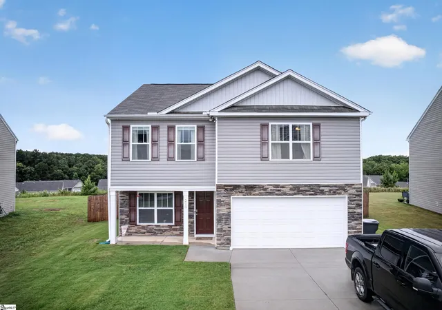 Photo 1 of Single family home for sale at 213 Millhone Wy, Pendleton, SC 29670 | MLS# 1599374 | Listing updated on 2026-08-03