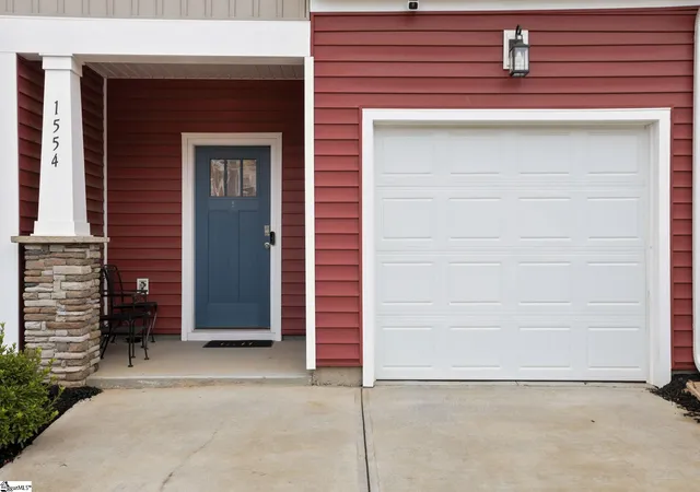 Photo 2 of Townhouse for sale at 1554 Rivermeade Dr, Moore, SC 29369 | MLS# 1597663 | Listing updated on 2026-07-17
