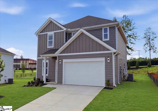 Photo 2 of Single family home for sale at 227 Abraham Wy, Boiling Springs, SC 29316 | MLS# 1591547 | Listing updated on 2026-09-02