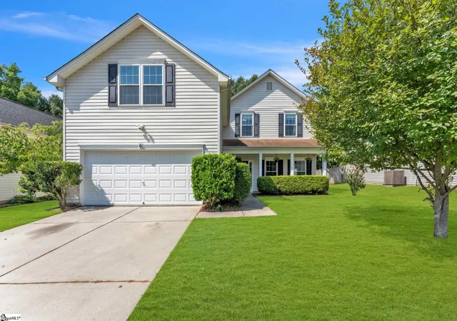 Photo 1 of Single family home for sale at 6 Hartwell Dr, Simpsonville, SC 29681 | MLS# 1601441 | Listing updated on 2026-09-11