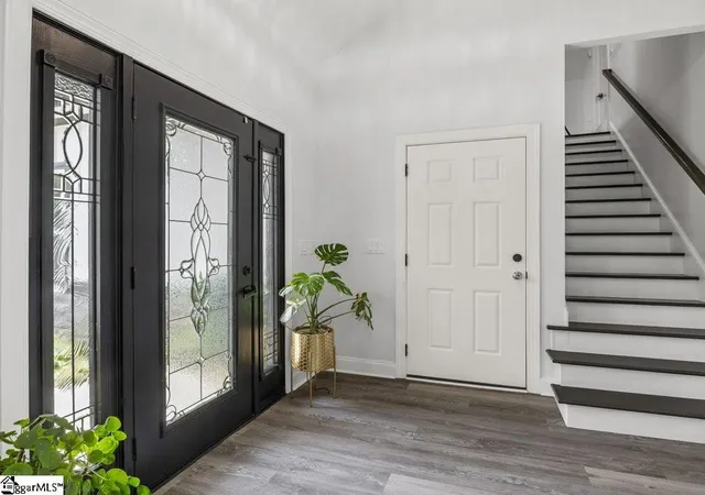 Photo 3 of Single family home for sale at 15 Julian Ave, Greenville, SC 29611 | MLS# 1601544 | Listing updated on 2026-09-11