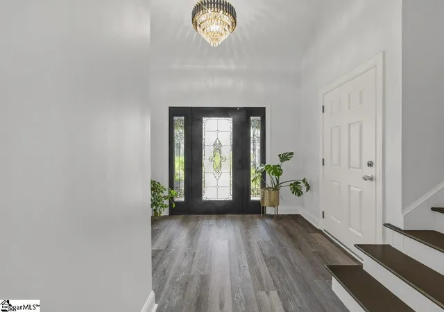 Photo 4 of Single family home for sale at 15 Julian Ave, Greenville, SC 29611 | MLS# 1601544 | Listing updated on 2026-09-11