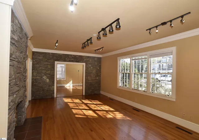 Photo 2 of Single family home for sale at 308 W Poinsett St, Greer, SC 29650 | MLS# 1584285 | Listing updated on 2026-09-09