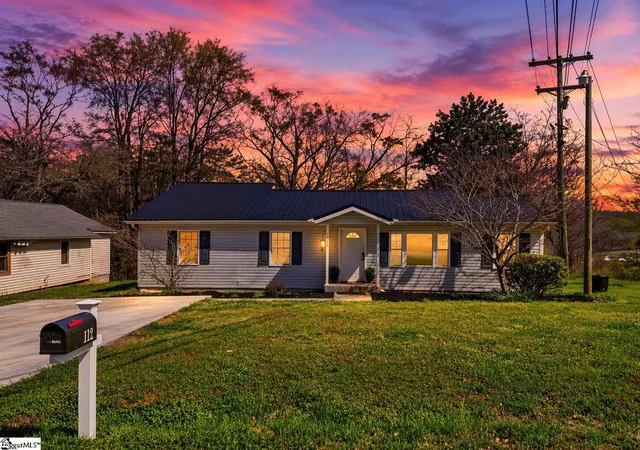 1st image of 112 Newry Rd, Seneca, SC 29672 | MLS# 1584559