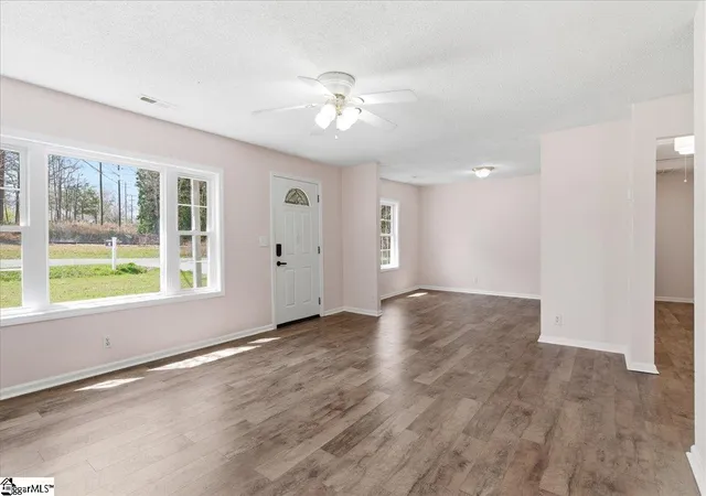 4th image of 112 Newry Rd, Seneca, SC 29672 | MLS# 1584559