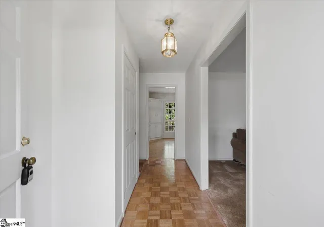 Photo 3 of Single family home for sale at 201 Wallingford Rd, Greenville, SC 29609 | MLS# 1594259 | Listing updated on 2026-08-31