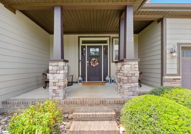 Photo 3 of Sale Pending at 112 Fox Farm Wy, Greer, SC 29651 | MLS# 1600593 | Listing updated on 2026-09-18