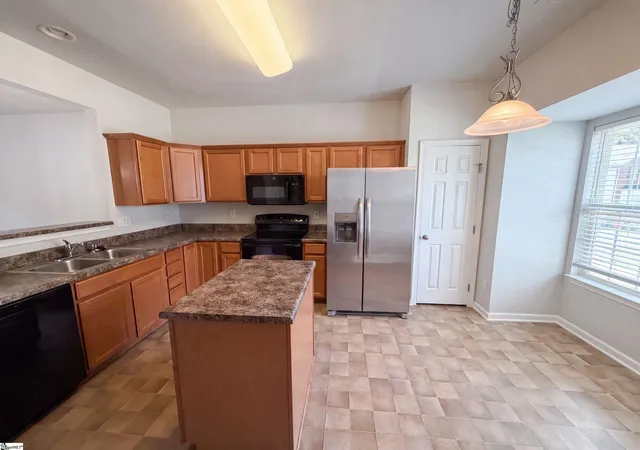 Photo 2 of Townhouse for sale at 104 Sylvan Oak Wy, Simpsonville, SC 29681 | MLS# 1597754 | Listing updated on 2026-08-20