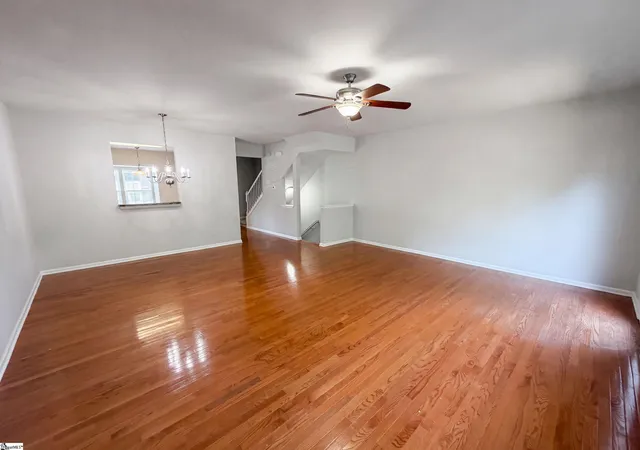 Photo 3 of Townhouse for sale at 104 Sylvan Oak Wy, Simpsonville, SC 29681 | MLS# 1597754 | Listing updated on 2026-08-20