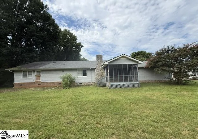 Photo 3 of Single family home for sale at 48 N Windward Ct, Taylors, SC 29687 | MLS# 1602056 | Listing updated on 2026-09-01