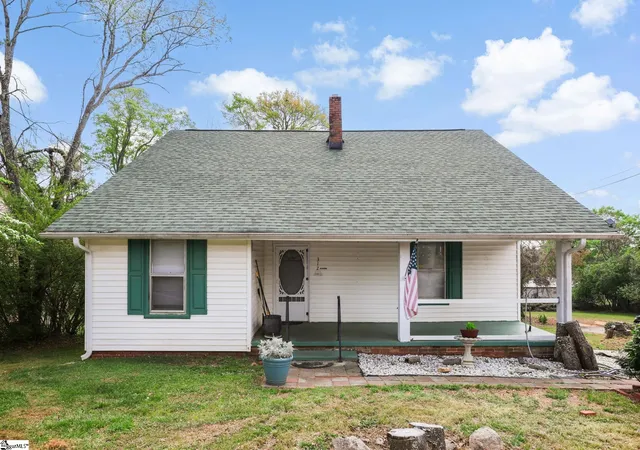1st image of 312 E A Ave, Easley, SC 29640 | MLS# 1588203
