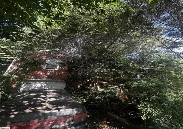 Photo 3 of Land for sale at 719 Bennett St, Greenville, SC 29609 | MLS# 1600270 | Listing updated on 2026-08-08