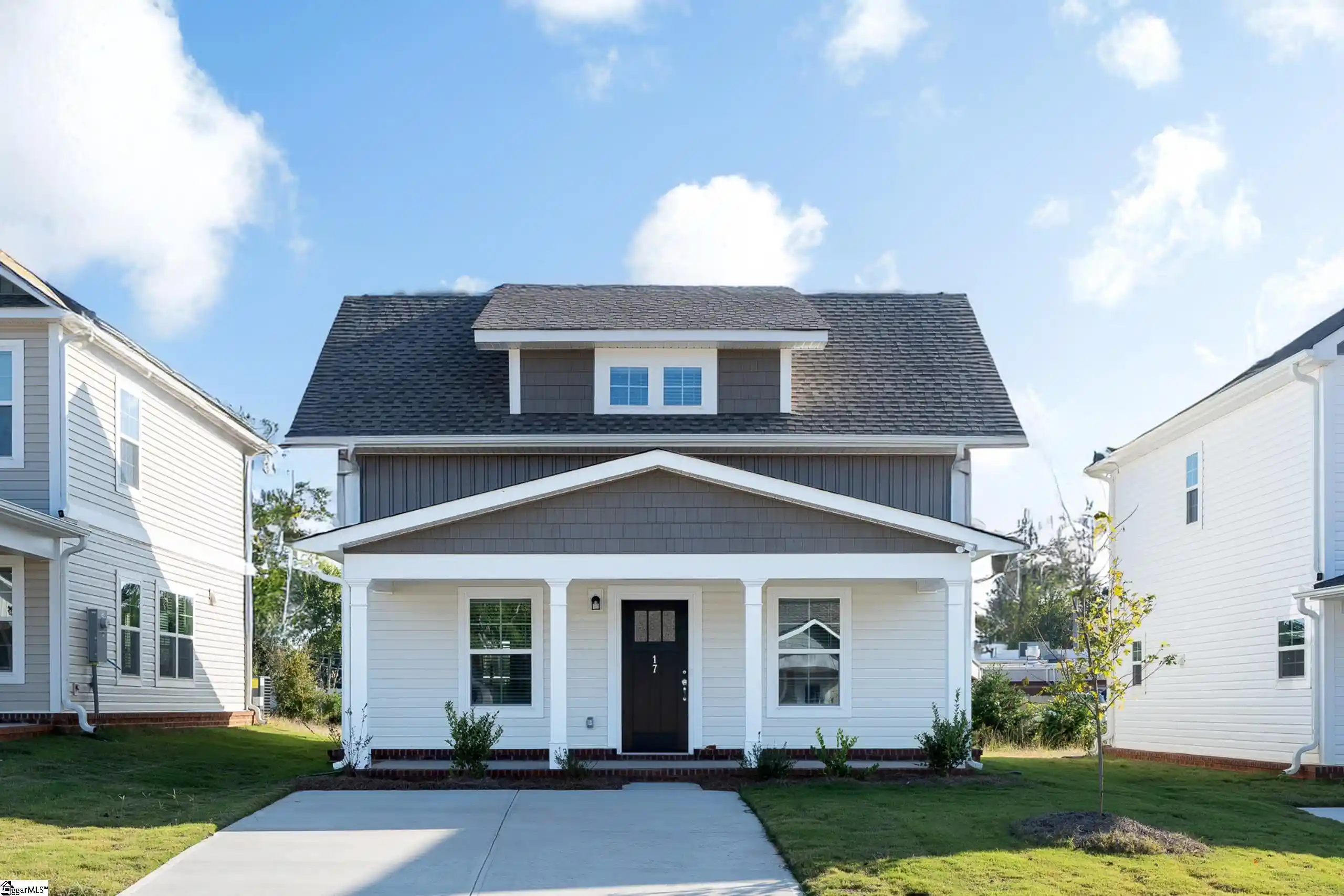 Photo 1 of Single family home for sale at 17 Thorndike Way, Greenville, SC 29617 | MLS# 1607078 | Listing updated on 2026-10-19