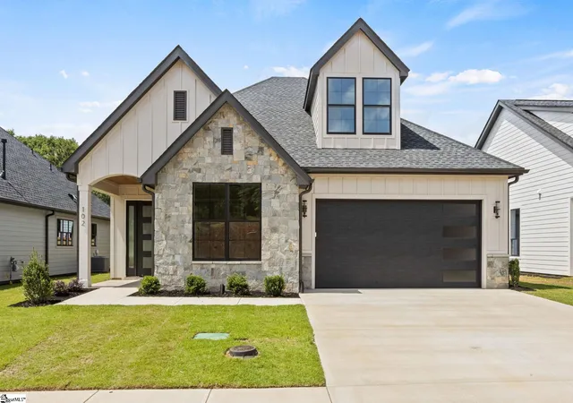 Photo 1 of Single family home for sale at 102 Adrian Wy, Simpsonville, SC 29680 | MLS# 1600608 | Listing updated on 2026-09-04