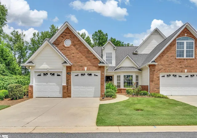 Townhouse for sale at 106 Wyndham Ct, Greenville, SC 29615 | MLS# 1598538