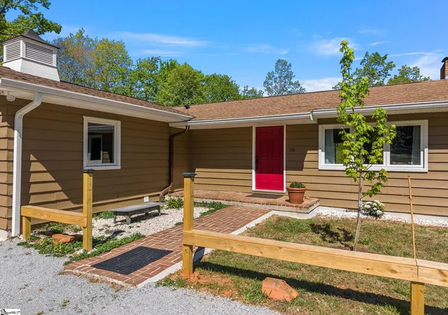 Photo 3 of Single family home for sale at 110 Persimmon Hill Ct, Columbus, NC 28722 | MLS# 1588750 | Listing updated on 2026-07-24