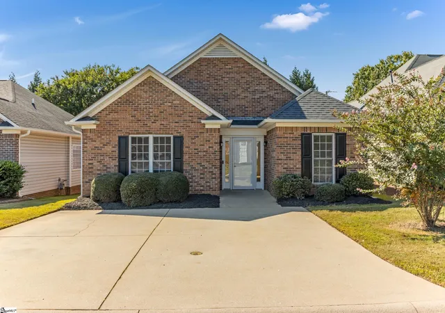 Photo 1 of Single family home for sale at 58 Arbours West Ln, Moore, SC 29369 | MLS# 1569244 | Listing updated on 2025-10-06