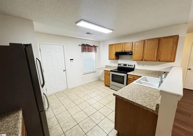 Photo 3 of Single family home for sale at 209 Winding Willow Trl, Taylors, SC 29687 | MLS# 1597751 | Listing updated on 2026-09-18