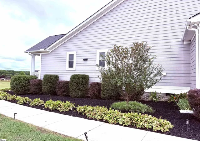 Photo 3 of Single family home for sale at 2045 Holly Springs Rd, Inman, SC 29349 | MLS# 1588652 | Listing updated on 2026-10-09