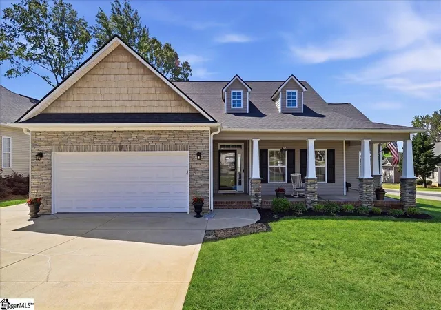 Photo 1 of Sale Pending at 102 Teakwood Ct, Boiling Springs, SC 29316 | MLS# 1589700 | Listing updated on 2026-09-14