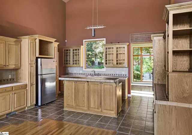 Photo 4 of Sale Pending at 137 Laurel Falls Wy, Greenville, SC 29609 | MLS# 1594227 | Listing updated on 2026-09-09