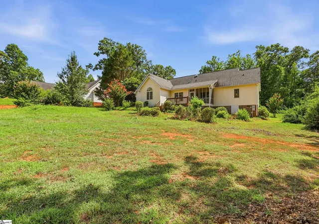 Photo 4 of Single family home for sale at 105 Taxiway Ave, Easley, SC 29640 | MLS# 1599699 | Listing updated on 2026-10-26