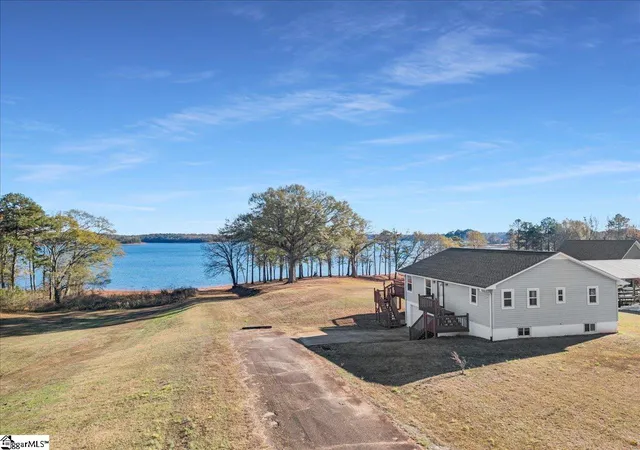 Photo 1 of Single family home for sale at 103 Windy Pt S, Townville, SC 29689 | MLS# 1577263 | Listing updated on 2026-08-18