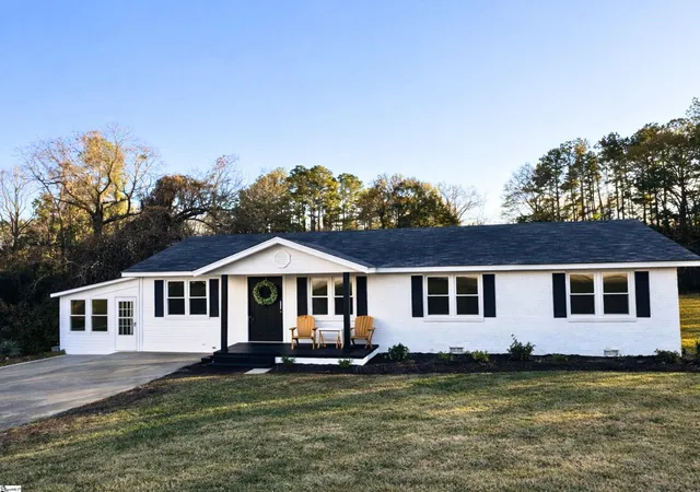 1st image of 2020 Bolt Dr, Anderson, SC 29621 | MLS# 1589640