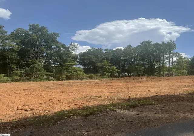Photo 4 of Land for sale at 00 Cox Ave, Anderson, SC 29621 | MLS# 1601709 | Listing updated on 2026-08-23