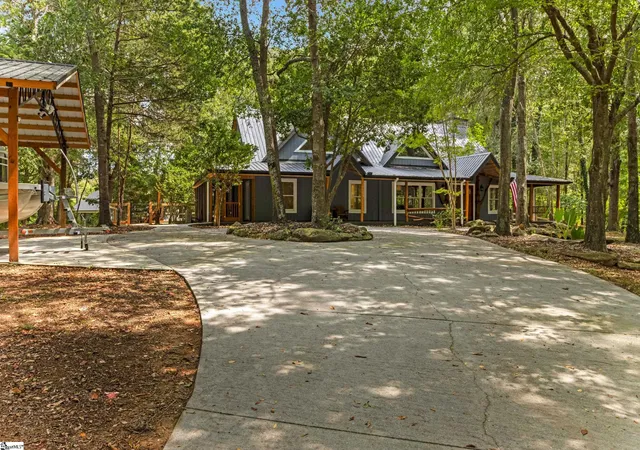 2nd image of 338 Camp Creek Rd, Townville, SC 29689 | MLS# 1602054