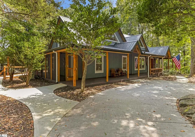 Photo 3 of Single family home for sale at 338 Camp Creek Rd, Townville, SC 29689 | MLS# 1602054 | Listing updated on 2026-09-03