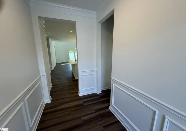 Photo 3 of Townhouse for sale at 607 Autumn Lake Rd, Simpsonville, SC 29681 | MLS# 1586537 | Listing updated on 2026-09-25