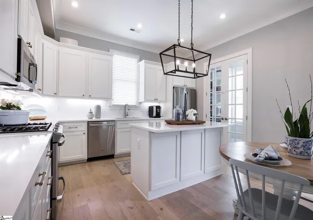 Photo 4 of Single family home for sale at 105 Bowman Rd, Greenville, SC 29615 | MLS# 1599134 | Listing updated on 2026-08-27